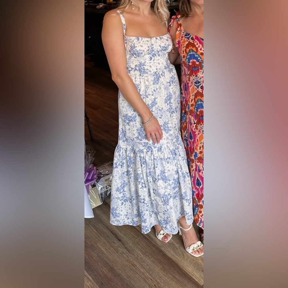 HOUSE OF CB blue white flower corset dress. Size small. New with tags